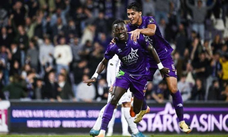 مروان الصحفي معارا إلى رويال أنتويرب البلجيكي
                
                أعلن نادي اتحاد جدة السعودي موافقته على انتقال لاعبه الشاب مروان الصحفي لصفوف رويال أنتويرب البلجيكي.
                الخميس، 21 أغسطس 2025 - 19:30