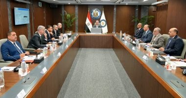 مشروع البحر الأحمر البتروكيماوي يعزز الاقتصاد وفقاً لوزير البترول