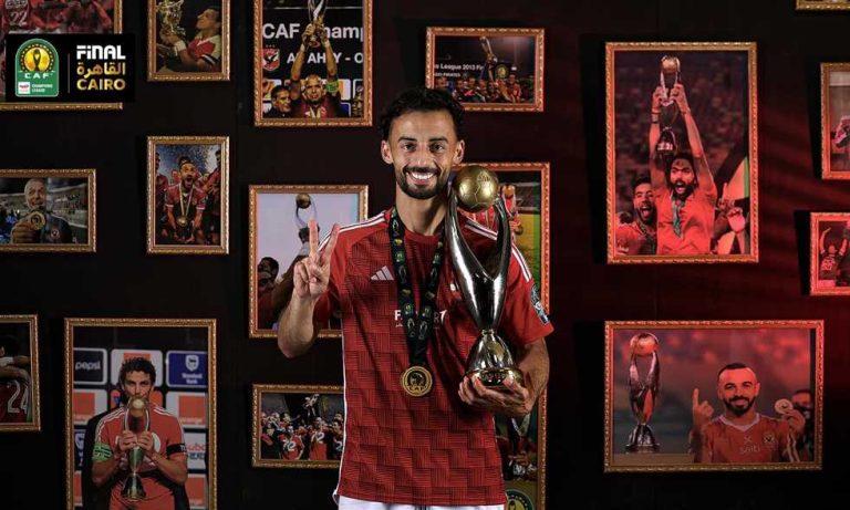 مصدر مقرب من اللاعب لـ في الجول: عبد القادر تواجد بتدريبات الأهلي بشكل طبيعي
                
                نفى مصدر مقرب من أحمد عبد القادر لاعب الأهلي غيابه عن تدريبات الفريق اليوم الأربعاء.
                الأربعاء، 06 أغسطس 2025 - 18:31