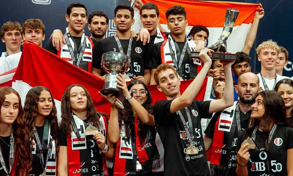 اسكواش - على حساب أمريكا.. منتخب مصر بطلا لكأس العالم للناشئين للمرة الثامنة
                
                توج منتخب مصر للناشئين بلقب بطولة العالم فرق للاسكواش للمرة الثامنة في تاريخه.
                الجمعة، 01 أغسطس 2025 - 22:21