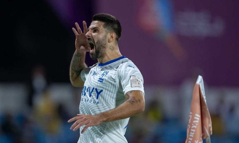 تقرير: ميتروفيتش غير جاهز للمشاركة في تدريبات الهلال
                
                لا يزال ألكسندر ميتروفيش غير جاهز لخوض تدريبات الهلال الجماعية حتى الآن لعدم التعافي من الإصابة.
                الخميس، 21 أغسطس 2025 - 12:06