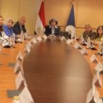 نائب وزير السياحة تبحث مع لجنة الثقافة الإعلام نموذج مُحاكاة مجلس الشيوخ المصري