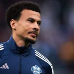 مفاجآة.. نجم الدوري الإنجليزي السابق يفكر في الاعتزال