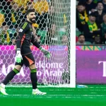 نجم القادسية يشعل السباق بين "ُثلاثي" الدوري السعودي