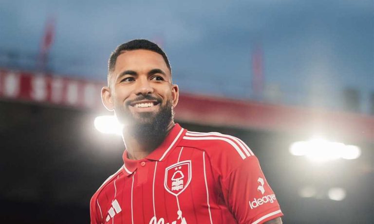 نوتنجهام فورست يعيد دوجلاس لويز للدوري الإنجليزي
                
                عاد دوجلاس لويز إلى الدوري الإنجليزي من بوابة نوتنجهام فورست بشكل رسمي.
                الجمعة، 22 أغسطس 2025 - 11:38
