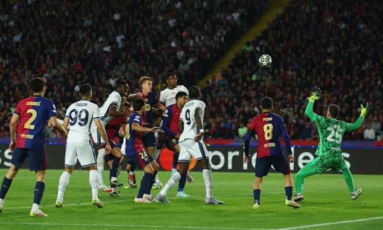 برشلونة فوت الفرصة؟ تقرير: انتهاء صلاحية الشرط الجزائي في عقد دومفريس
                
                انتهت صلاحية الشرط الجزائي في عقد دينزل دومفريس لاعب إنتر.
                الجمعة، 01 أغسطس 2025 - 19:54