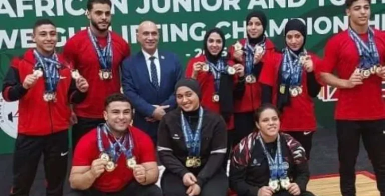 وزير الرياضة يهنئ منتخب مصر لرفع الأثقال على تتويجه بـ39 ميدالية في بطولة إفريقيا للشباب