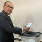وزير قطاع الأعمال يُدلي بصوته في انتخابات مجلس الشيوخ 2025