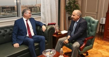 وزيران يعززان توطين الصناعة بخطة عمل مشتركة
