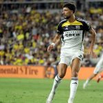 وسام أبو علي يشارك في تعادل كولومبوس كرو السلبي ضد نيويورك رد بولز بالدوري الأمريكي
                
                شارك وسام أبو علي في التشكيل الأساسي لفريق كولومبوس كرو ضمن منافسات الدوري الأمريكي أمام نيويورك ريد بولز.
                الأحد، 31 أغسطس 2025 - 10:35