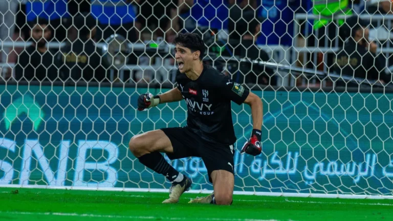 ياسين بونو على رأس المرشحين لجائزة أفضل حارس في العالم