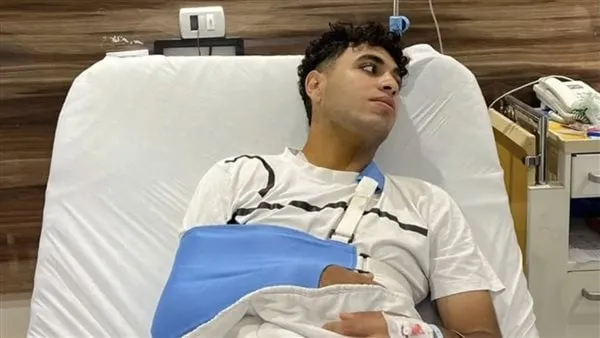إصابة ايمن امير عبد العزيز في الكتف