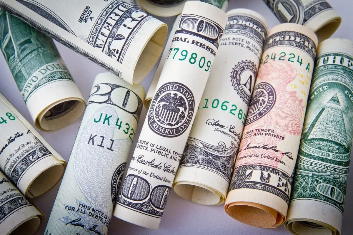 سعر الدولار