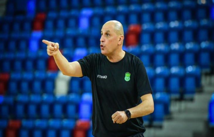 المدرب أحمد عمر