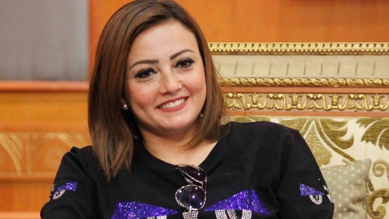بشرى: انفصالي عن زوجي كان ضمن عام مليء بانفصالات النجوم