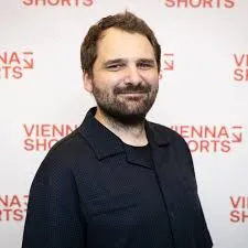 اكس بيرجمان مدير مهرجان فيينا للأفلام القصيرة Vienna Shorts