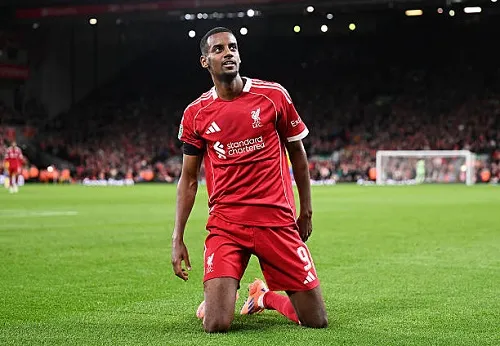 اليكسندر ايزاك يسجل اول اهدافه مع ليفربول