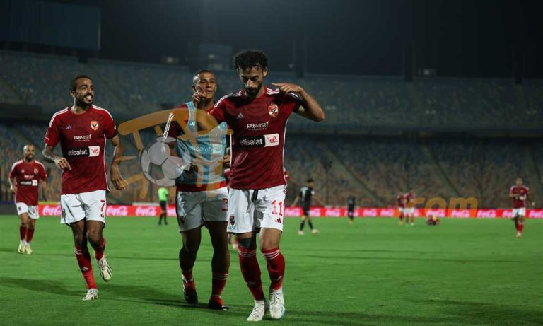 خبر في الجول - الأهلي سيناقش الاعتماد على عبد القادر حتى نهاية عقده
                
                ظل أحمد عبد القادر لاعب الأهلي خارج حسابات الفريق خلال الموسم الحالي.
                الثلاثاء، 02 سبتمبر 2025 - 15:19