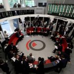 بورصة لندن للمعادن تؤخر بدء التداول 90 دقيقة في آسيا