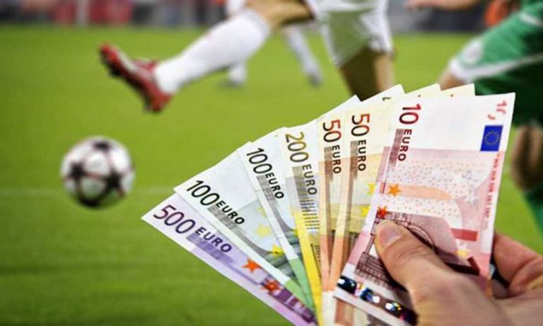 تأثير الدومينو قد ينقل 3 مدافعين بين ليفربول وميلان وبالاس وبرايتون
                
                يبدو أن تأثير الدومينو قد يعمل كثيرا في اليوم الأخير من فترة الانتقالات الصيفية.
                الإثنين، 01 سبتمبر 2025 - 13:29
