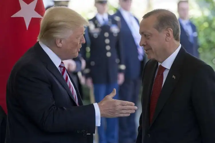 ترامب يبحث النفط الروسي مع اردوغان