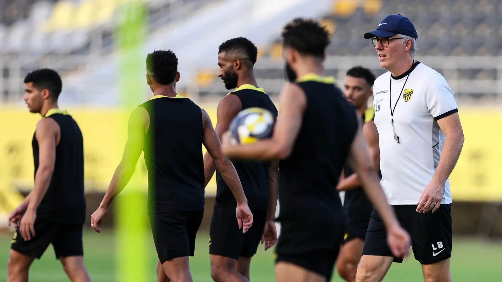 بلان يعلن عودة كريم بنزيمة أمام النصر في الدوري السعودي