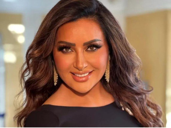الفنانة لطيفة تتبرع لترميم جامع منوبة المعمور وتعزز قيم التضامن والهوية المحلية