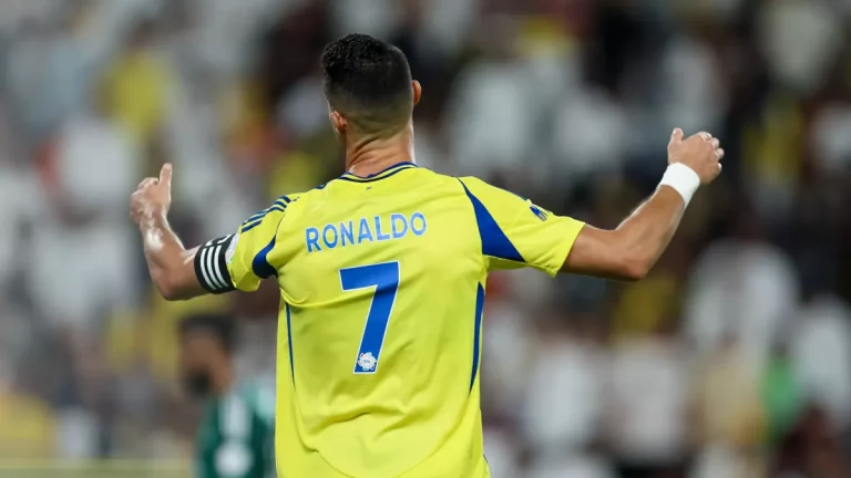 ماذا لو كان في الهلال؟.. محمد نور يرد على "صفر بطولات" رونالدو مع النصر