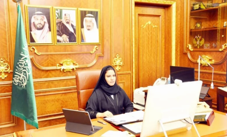 مساعد رئيس مجلس الشورى الدكتورة حنان الأحمدي