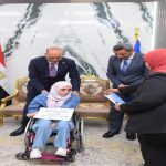 وزير العمل يسلم 81 عقد عمل لشباب السويس بينهم 31 من ذوي الهمم