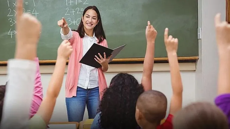 صحيفة أحوال المعلم 2025