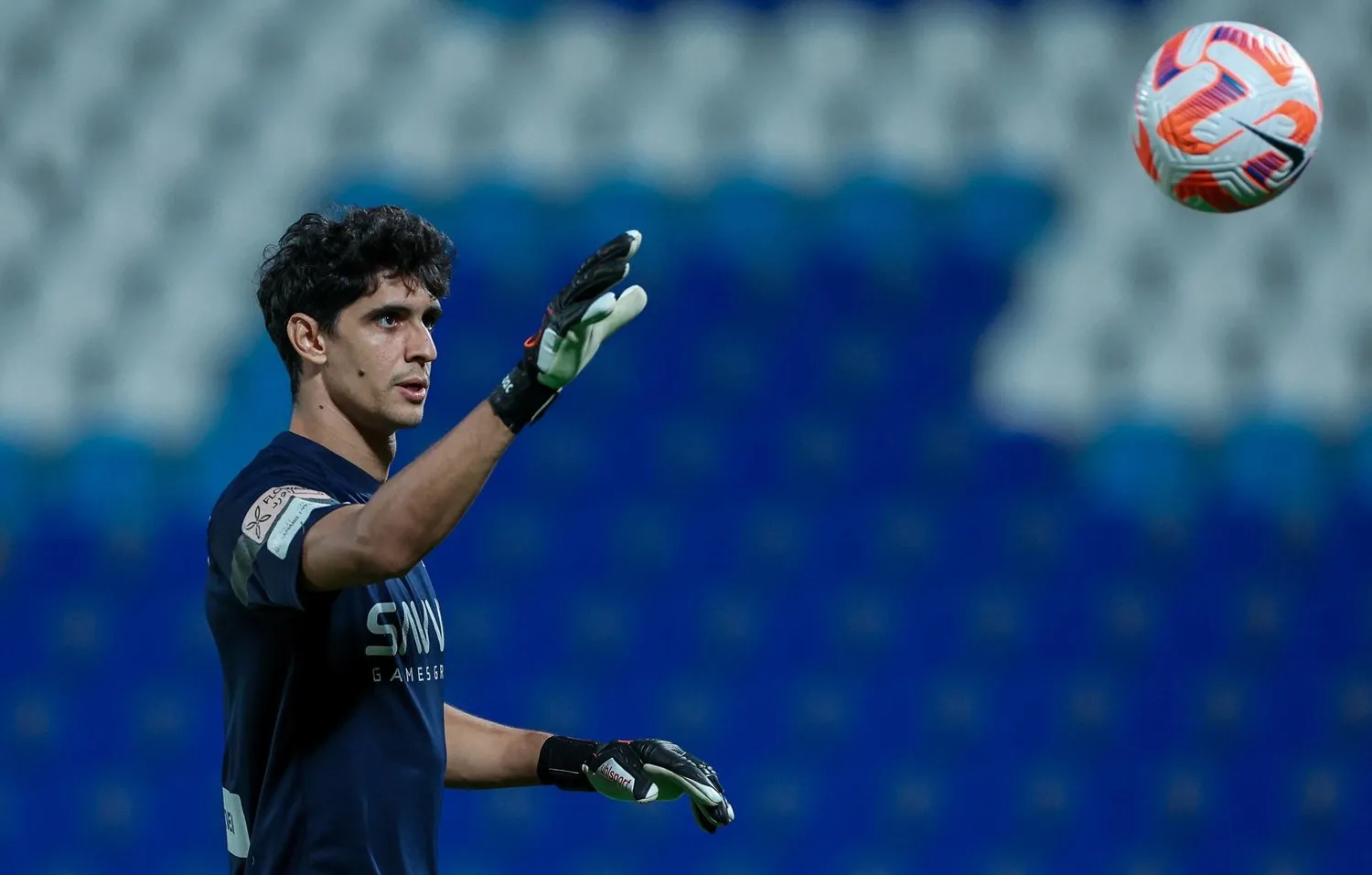 تمديد عقد بونو مع الهلال