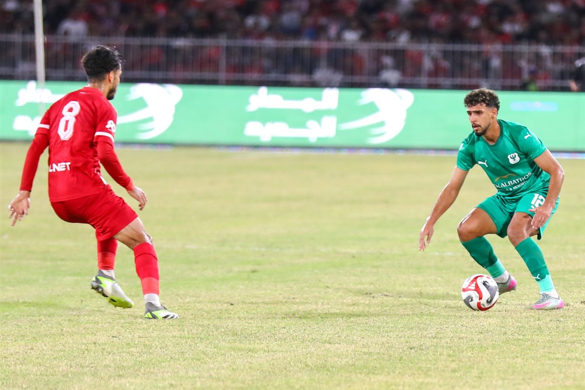 المصري يتقدم على الاتحاد الليبي