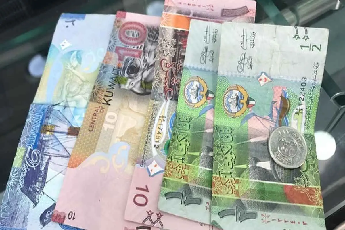 الدينار الكويتي