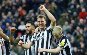 نيوكاسل يتفوق على فولهام ويواصل نتائجه الإيجابية في الدوري الإنجليزي