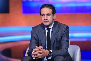 محمد فضل ينتقد أداء الأهلي والحكم خلال الشوط الأول أمام إيجل نوار