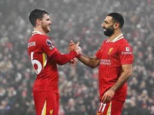 روبرتسون وصلاح