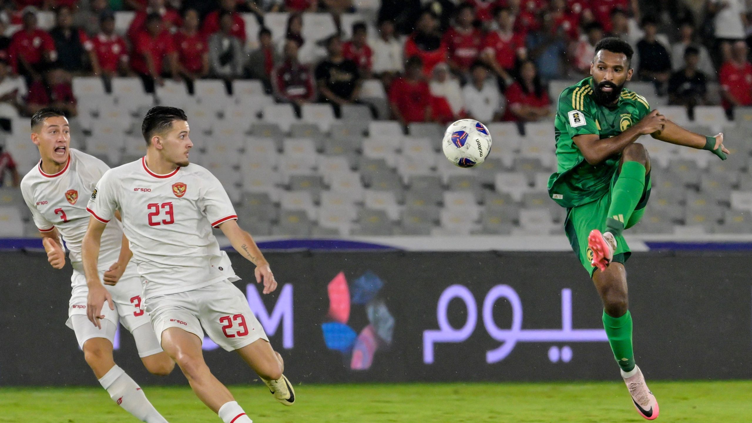 حارس إندونيسيا مواجهة السعودية الأكبر في تاريخ البلاد