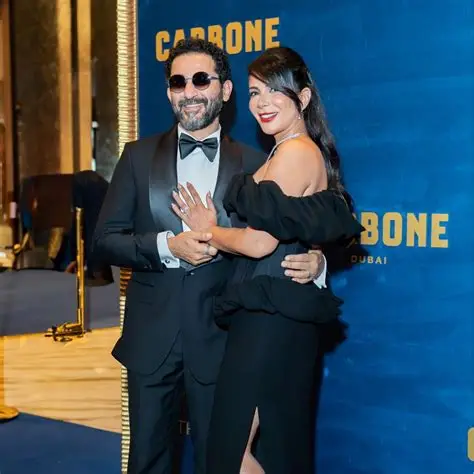 منى زكي تتألق في دبي