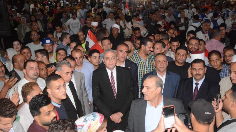 بالصور.. محافظ الغربية وسط المواطنين لمتابعة افتتاح المتحف المصري الكبير  
                                السبت 1 نوفمبر 2025 
                                محافظ الغربية وسط المواطنين لمتابعة افتتاح المتحف المصري الكبير...الجندي: أعظم هدية من مصر للعالم